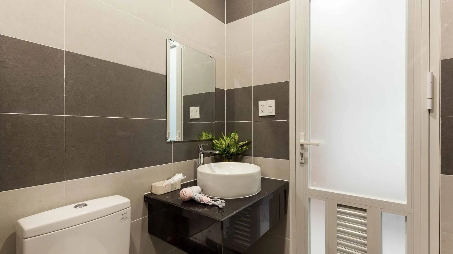 Apartment Yours Tower - Airport Ho Chi Minh City