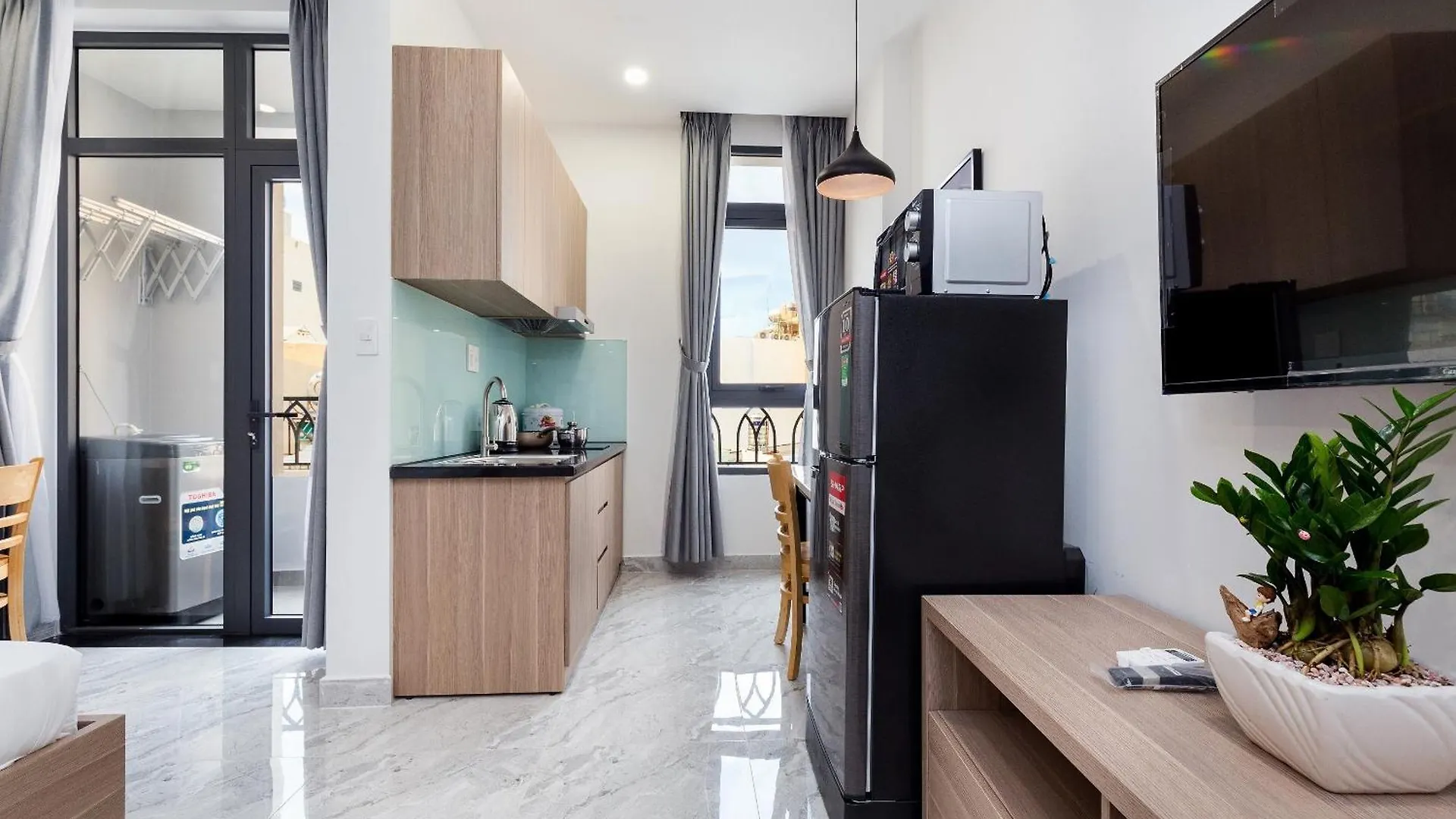 Yours Tower - Airport Ho Chi Minh City Apartment